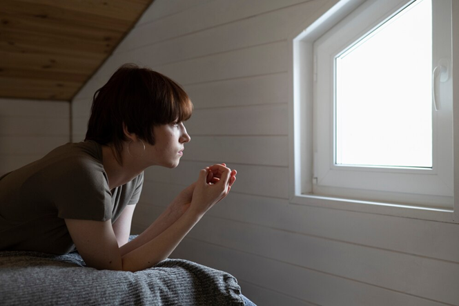 woman self isolating